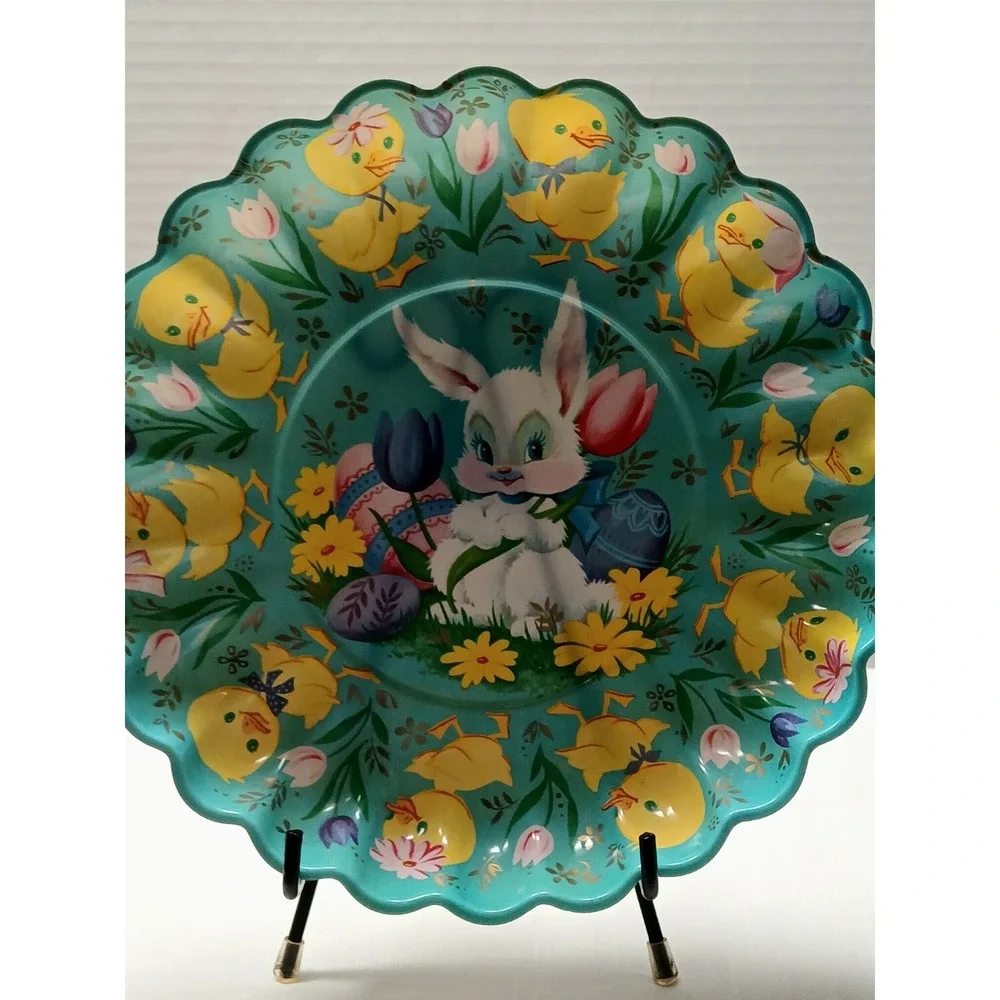 Vintage 1970s Easter Bunny Eggs Chicks Plastic Serving Bowl Scalloped Edges 10